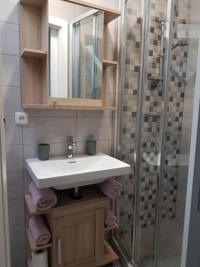 Apartman V Aleji 슬래코브유브루나 외부 사진