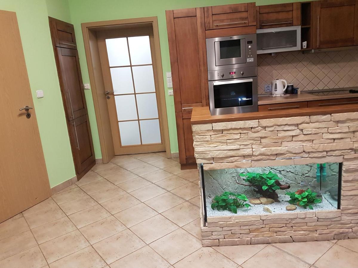 Apartman V Aleji 슬래코브유브루나 외부 사진