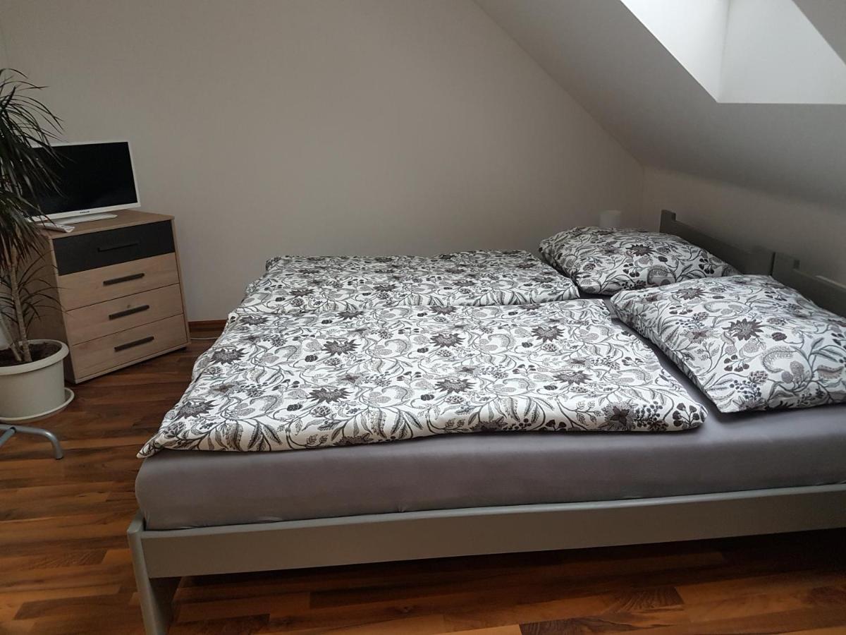 Apartman V Aleji 슬래코브유브루나 외부 사진
